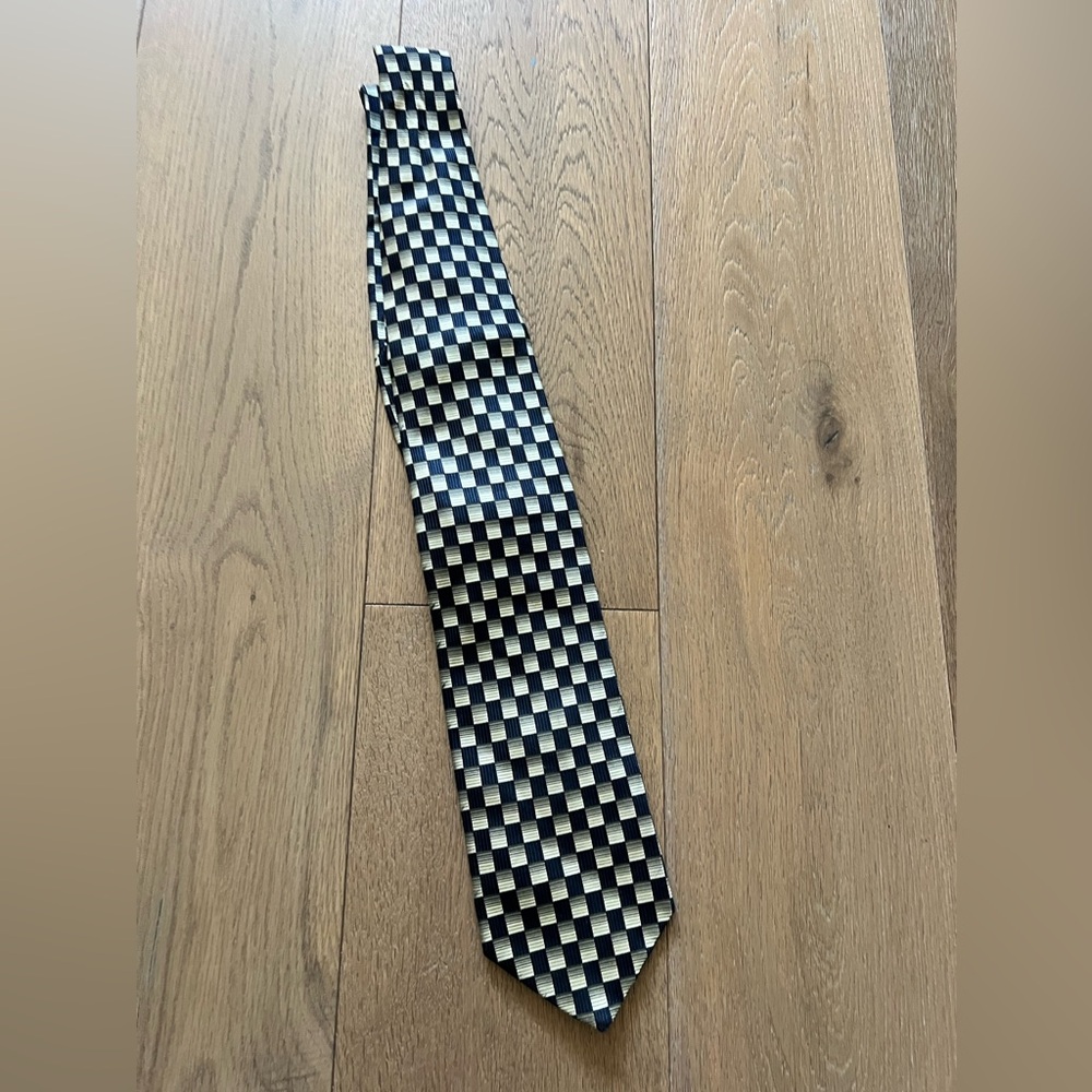 Patterned Tie